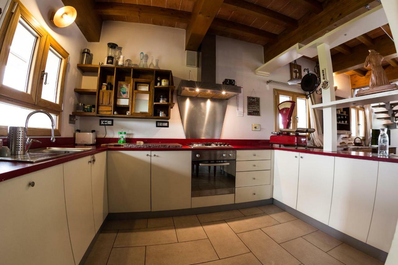 La Piccola Torre Bed & Breakfast Scandiano Dış mekan fotoğraf