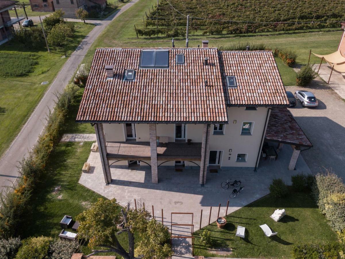 La Piccola Torre Bed & Breakfast Scandiano Dış mekan fotoğraf